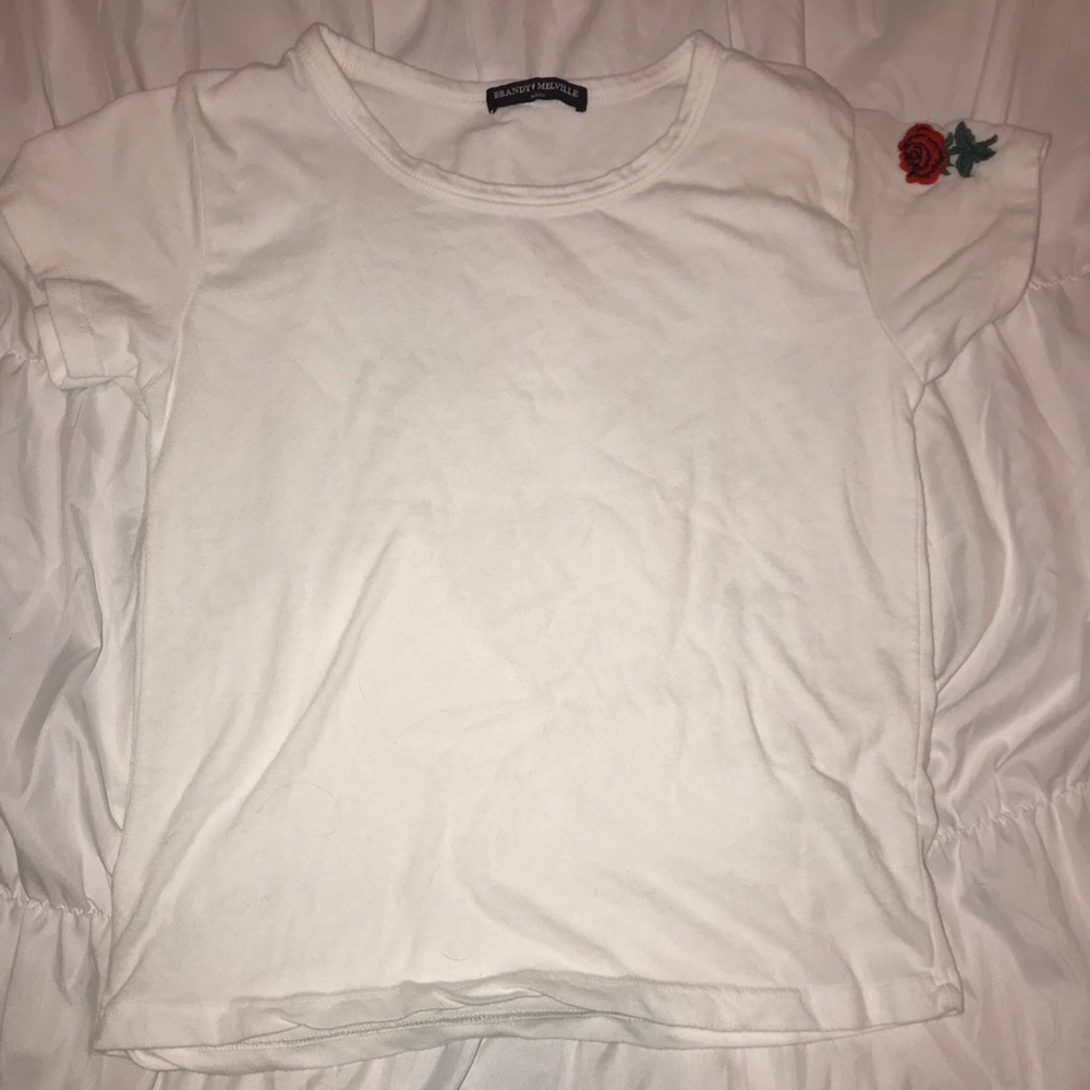 White crop top with rose decal